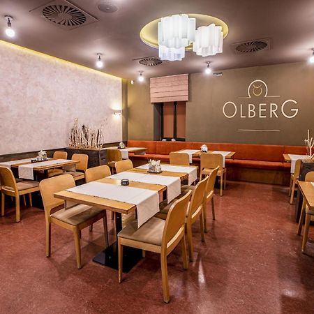 Hotel Olberg Olomucany Екстер'єр фото