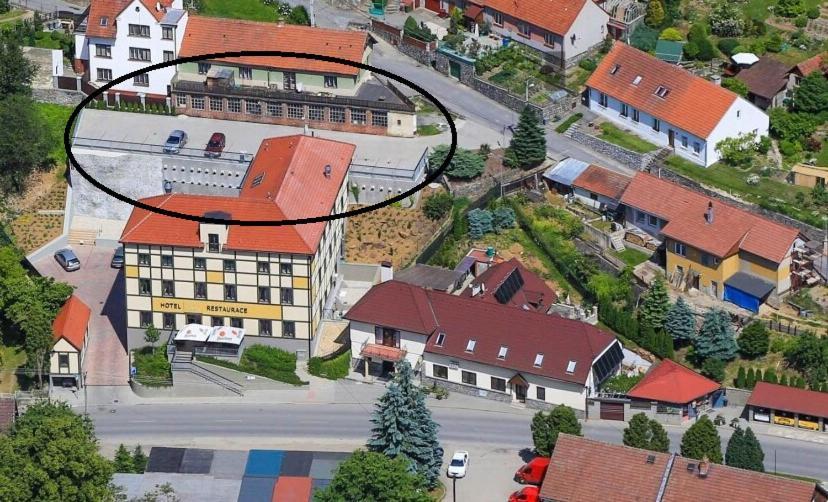 Hotel Olberg Olomucany Екстер'єр фото